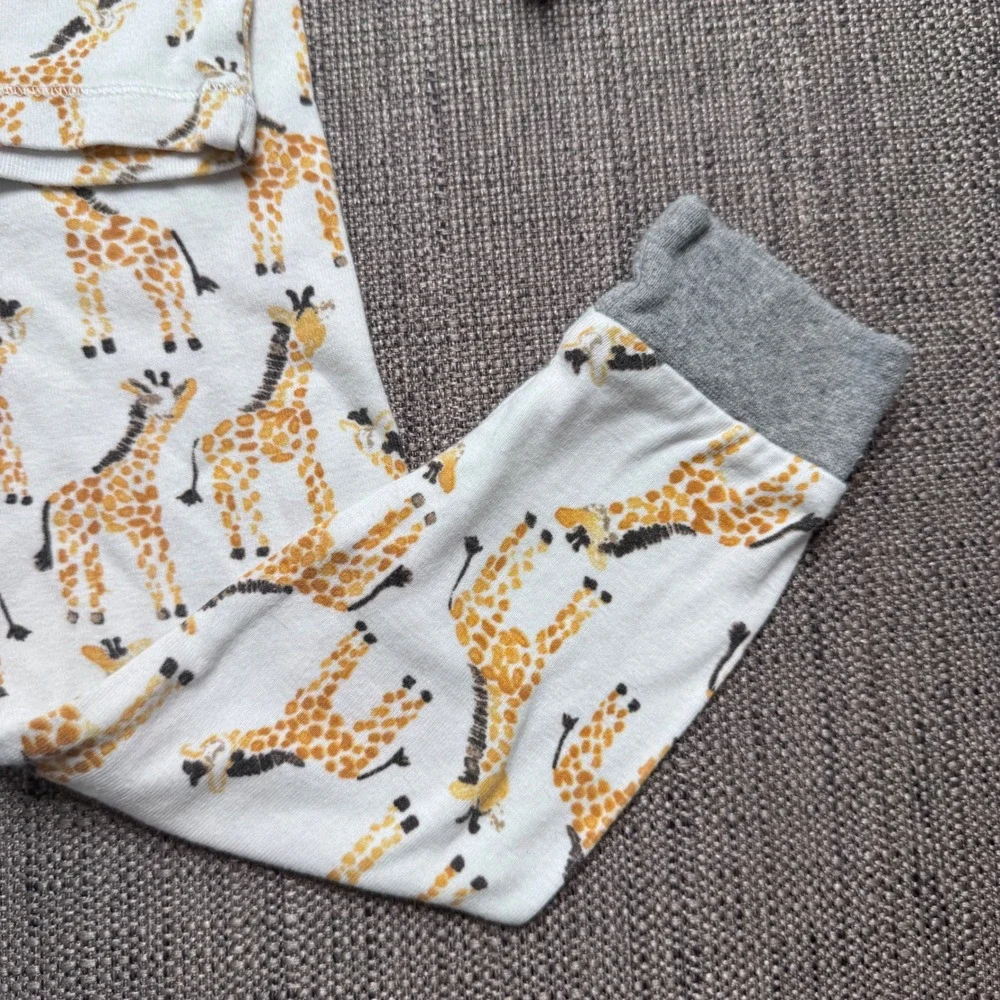 Burts Bees Kids Giraffe Print Organic Cotton Pajama Set White Gray 4T Snug Fit